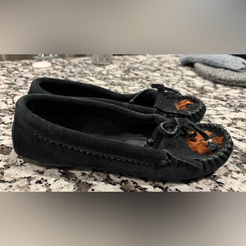 Minnetonka Black Moccasins